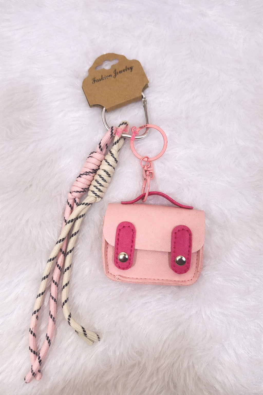 Mini Pouch Bag Charm – Cute Aesthetic Keychain with Tassel 💗